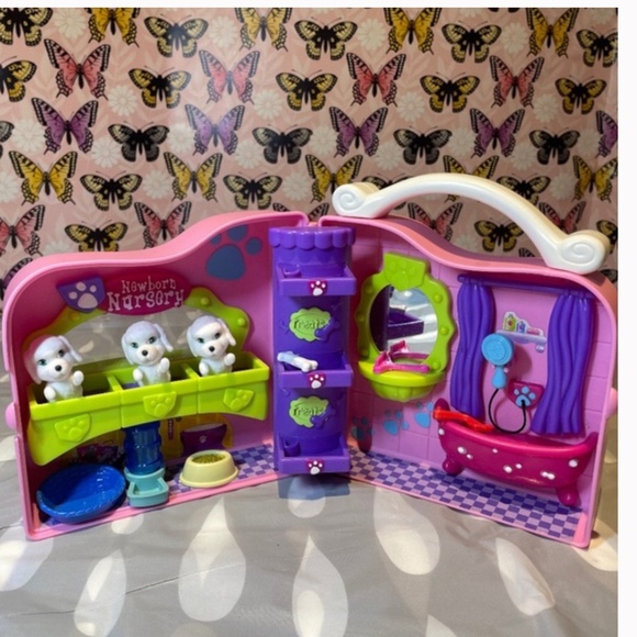 🎁2 for $15- Vintage 🦴Puppy in My Pocket 🐶Newborn Nursery play set - Picture 8 of 8